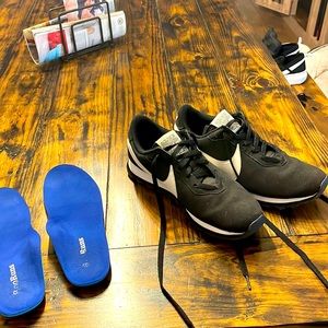 women’s nike runner